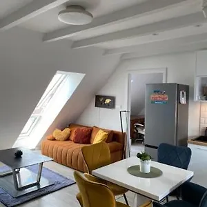 Apartman R77 Downtown - Penthouse, Budapest
