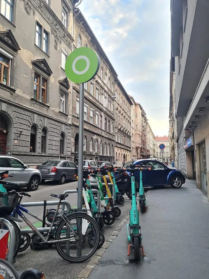 Weiner Downtown Apartman Budapest 0*,  Magyarország